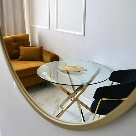 Art Warszawska 21 Apartman *