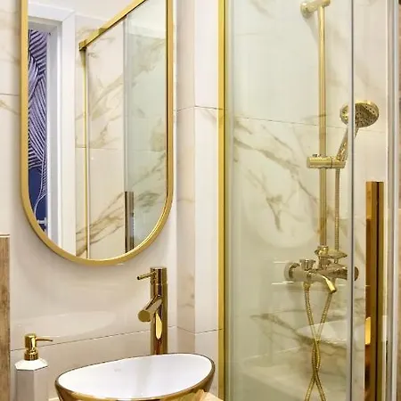 アパート Art Warszawska 21