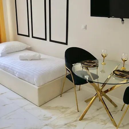 Art Warszawska 21 Apartman *