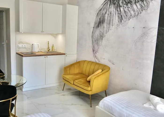 Apartamento Art Warszawska 21 *