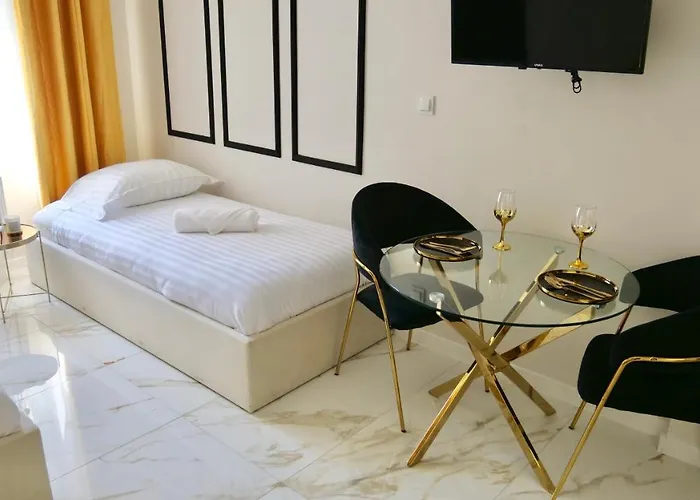 Art Warszawska 21 Apartamento *