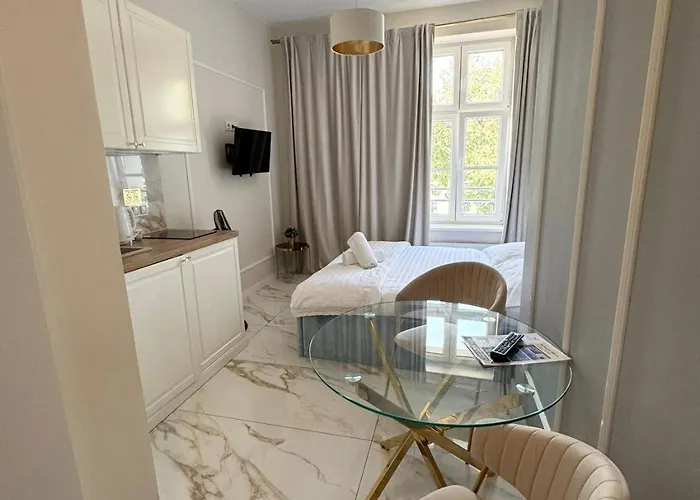 Art Warszawska 21 Katovice