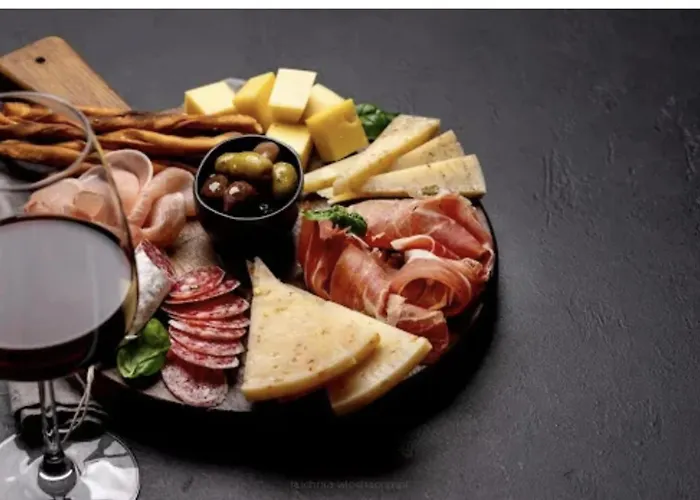 Art Warszawska 21 Apartmán *